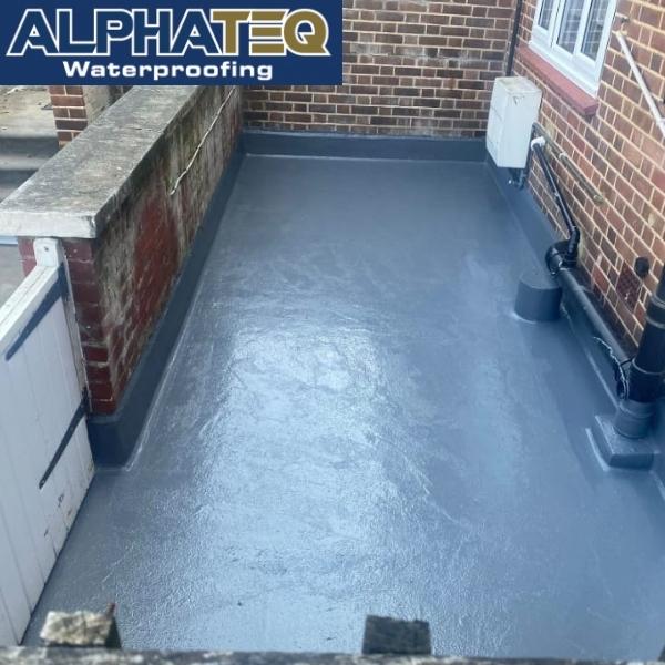 Balcony floor waterproof with liquid plastic